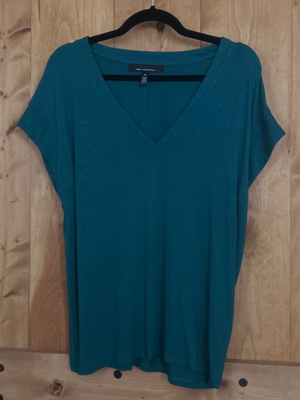 WHBM Green Short Sleeve V-Neck Tee Top